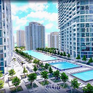 One-Bedroom Apartment Balcony Sea View